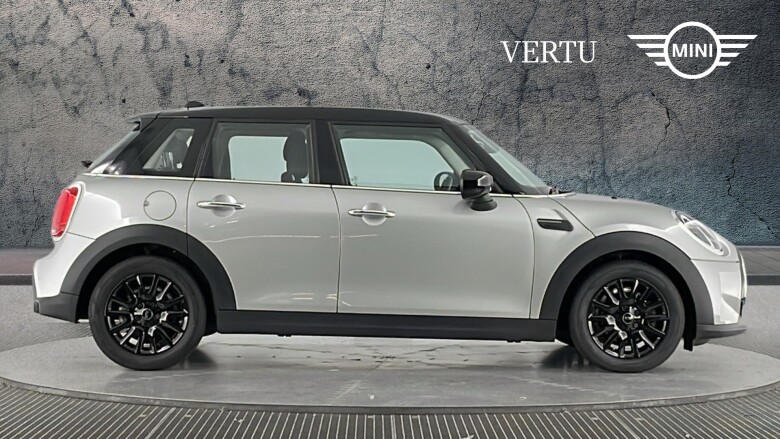 MINI Hatchback 1.5 Cooper Classic Premium 5dr Auto Petrol Hatchback